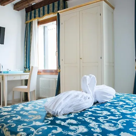 Al Mascaron Ridente Hotel Venise