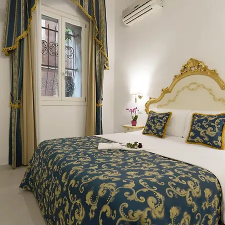 Al Mascaron Ridente Hotel Venecia