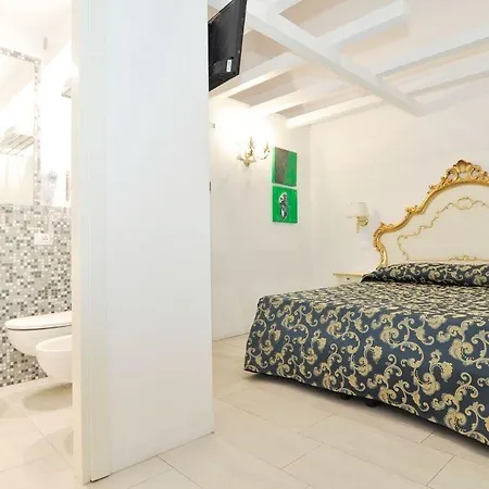 Al Mascaron Ridente Hotel