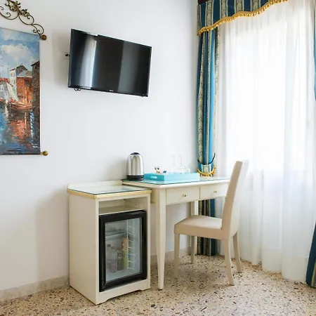 Al Mascaron Ridente Hotel Venise