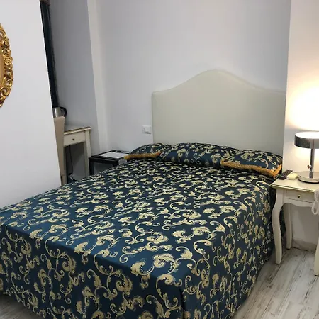 Al Mascaron Ridente 3*