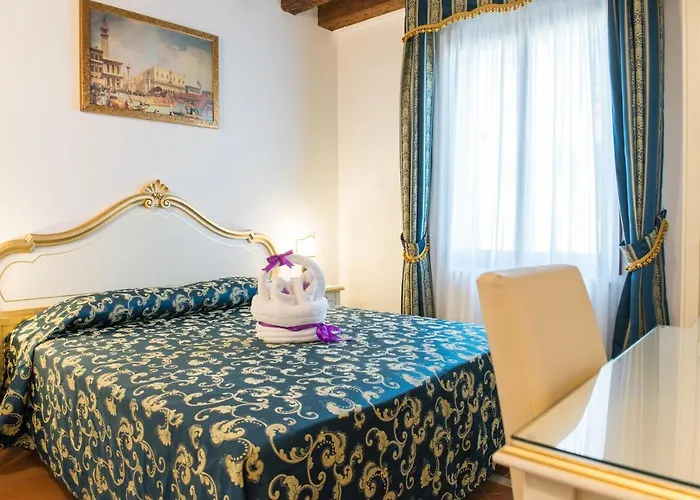 Hotel Al Mascaron Ridente