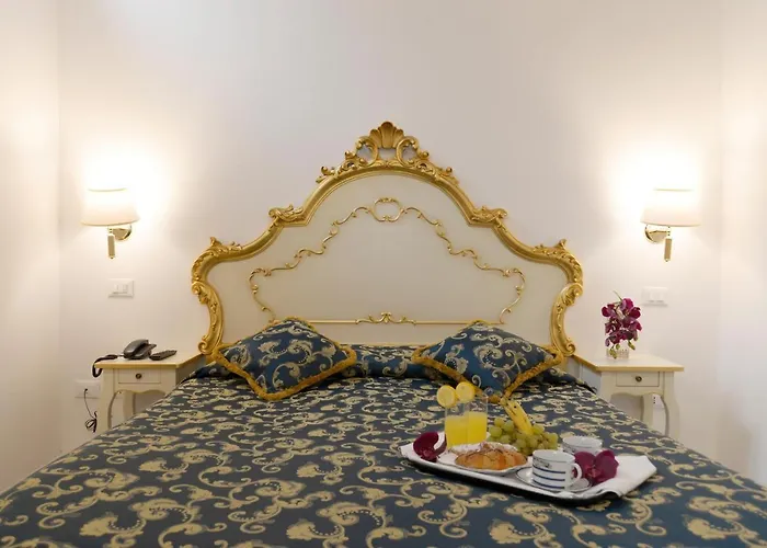 Al Mascaron Ridente 3*