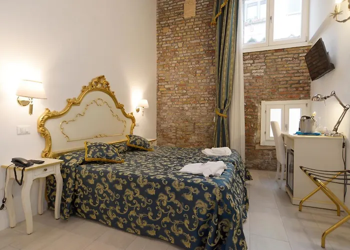 Al Mascaron Ridente 3*