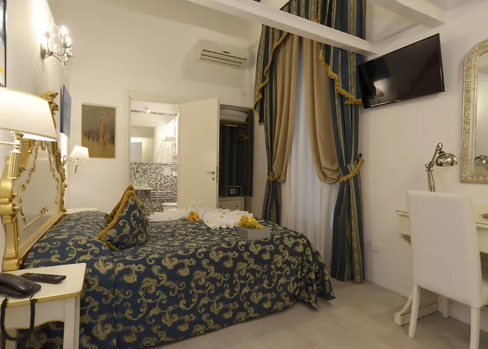 Al Mascaron Ridente 3* Venise