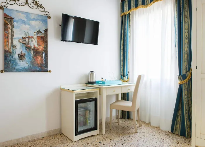 Al Mascaron Ridente Hotel Venise