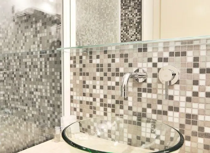 Al Mascaron Ridente Hotell